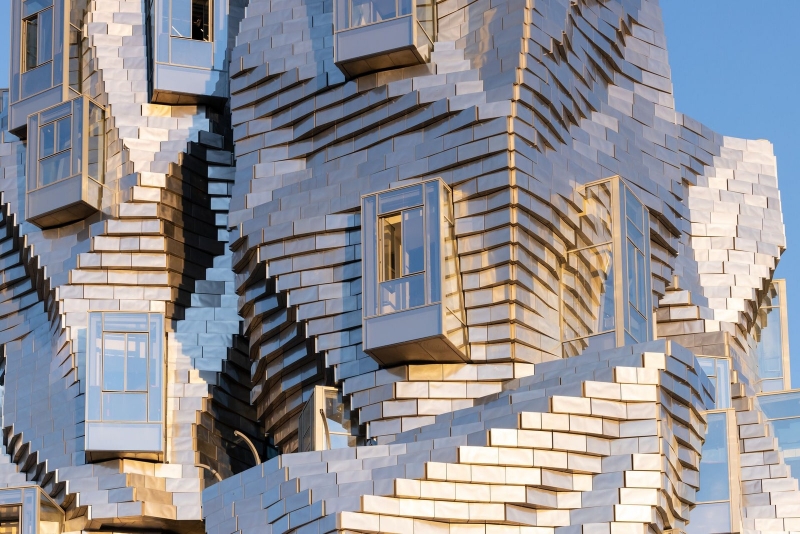 Архитектура в объективе: башня Luma Arles в фотопроекте Ивана Баана