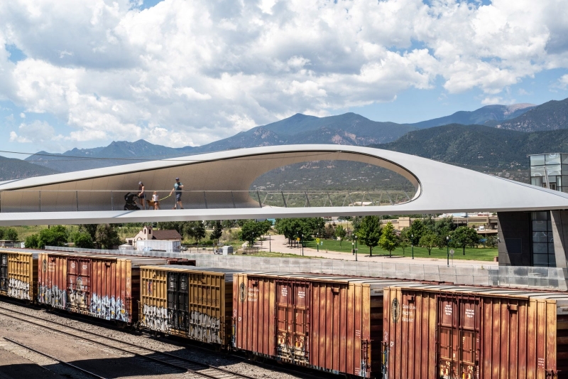 Новый мост в Колорадо-Спрингс по проекту Diller Scofidio + Renfro